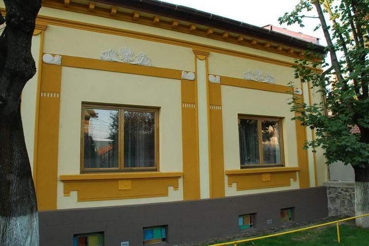 Stucco and plaster restoration on historic exterior by Lazar Stucco — project 1